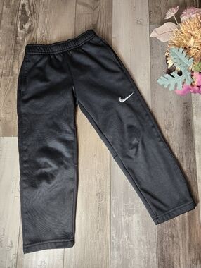 Nike Dri-Fit Black Boys Track Pants Joggers Sweatpants Size 6